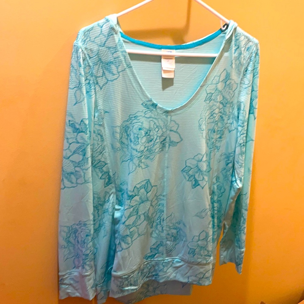 Women’s large north face teal flowered lightweight pullover hooded long sleeve